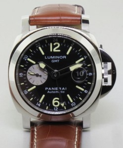 Panerai Luminor Klocka